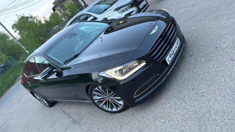 ������ ���������� HYUNDAI GENESIS 2013 �.�.